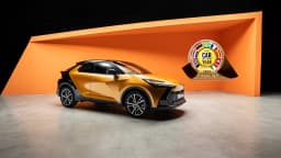 Toyota rămâne lider în industria auto globală în ciuda scăderii vânzărilor