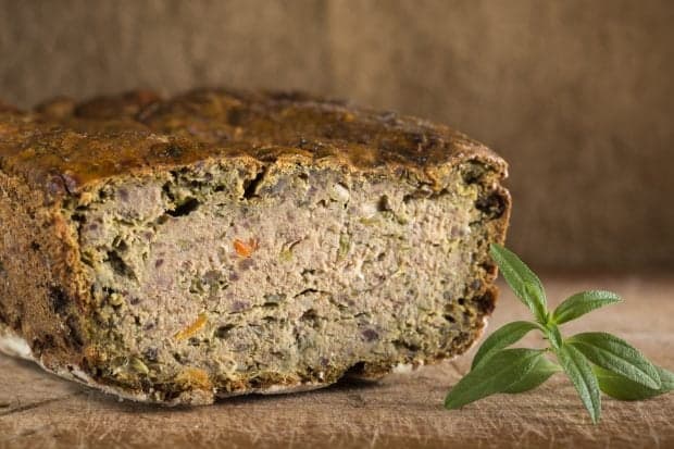  Rețete savuroase pentru a impresiona la orice ocazie – Delicii tradiționale de Paște și nu numai, cu variante vegane și carnivore