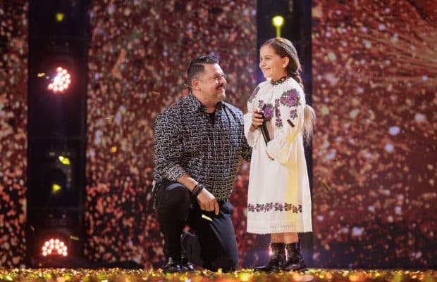  Povestea Prin care A Ajuns La Golden Buzz pe Scena Românii au Talent 2025 – Un Înger al Muzicii Care A Renăscut și A Cucerit Juriul cu Vocea sa Extraordinară și O Poveste Emoționantă de Viață!