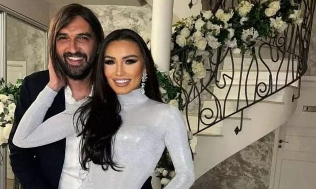  Ce mai spune antrenorul despre divorț și zvonurile surprinzătoare din tabloide?