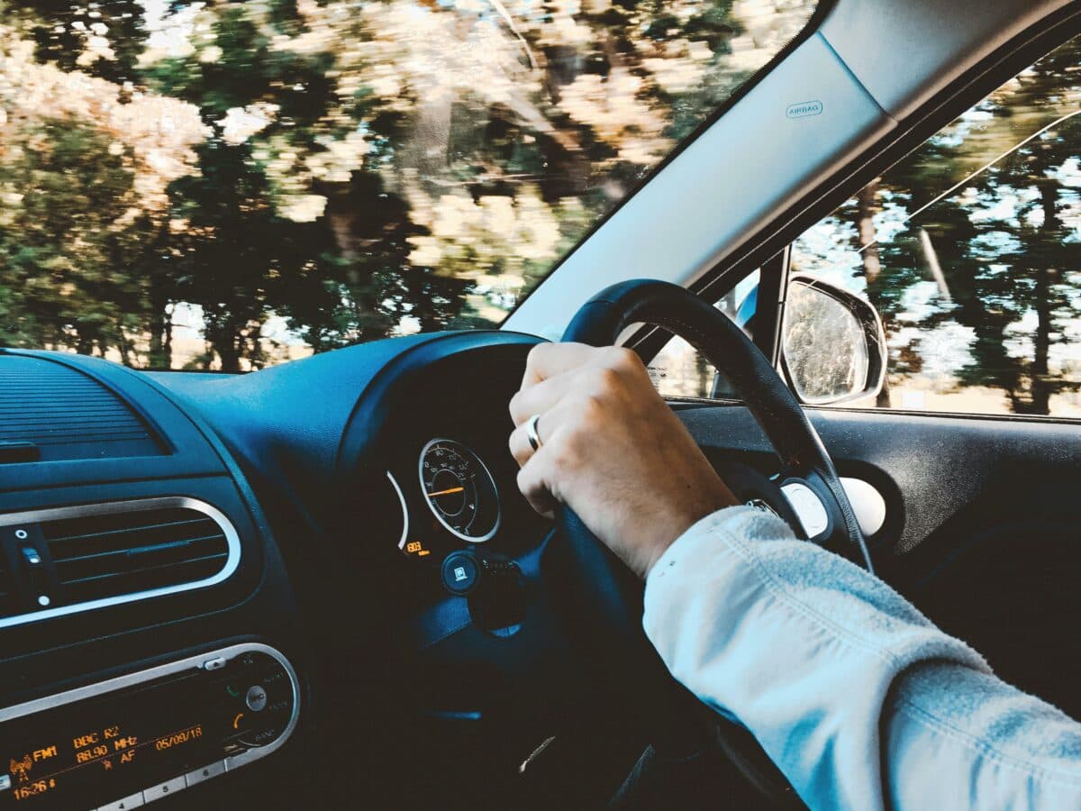  Ce se întâmplă când ajuți o mamă cu doi copii luați la ocazie?