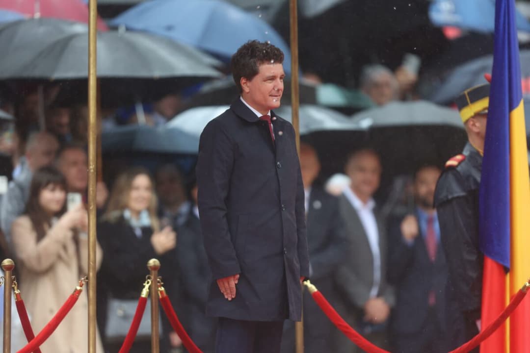 Reacție surprinzătoare a parlamentarilor SOS România la învestirea lui Nicușor Dan. Un moment controversat la ceremonia prezidențială!