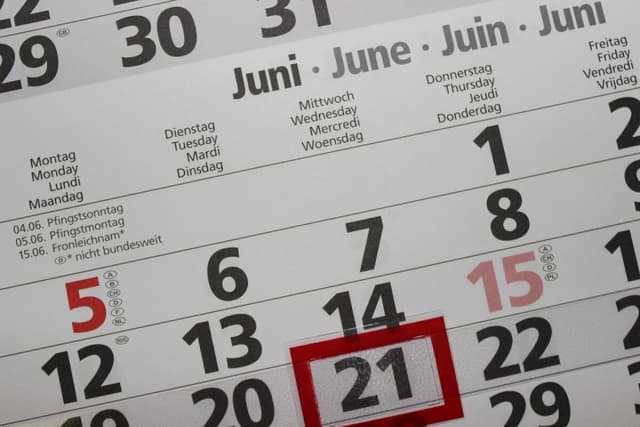  Zile Libere în Iunie 2025: Câte Zile de Relaxare Vor Avea Românii După Sărbătoarea de 1 Mai?  Află Câte Zile Legale Ne Așteaptă!