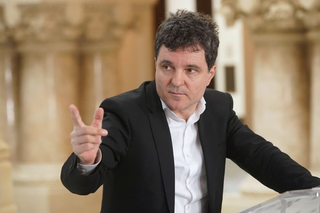 Ce performanțe neașteptate a avut președintele în adolescență? Descoperă rezultatele surprinzătoare!