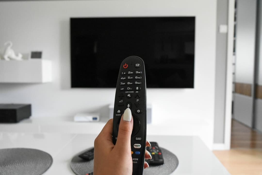  Om de afaceri pierde postul TV după aproape un deceniu de difuzare