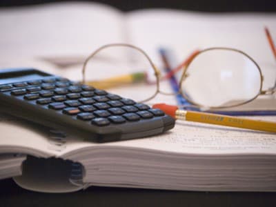  Documentele Necesare pentru Persoane Peste 35 de Ani la Solicitarea unui Grant prin Pilonul II - Detalii Cruciale pentru Tineri, Șomeri și Români Reîntorși pentru Eligibilitate și Aplicație Eficientă