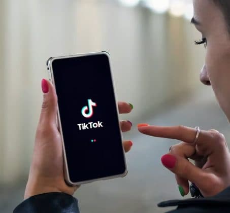  Decizia Crucială Așteptată până la 5 Aprilie. ByteDance, în Presiune Maximă pe Fundalul Tensiunilor SUA-China.