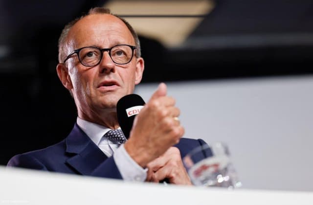  AfD Egalează CDU/CSU la 24% - SPD Stagnant, Probleme pentru Friedrich Merz în Fruntea CDU. Tensiuni și Criză de Încredere într-o Perioadă Critică pentru Conservatori și Social-Democrați.