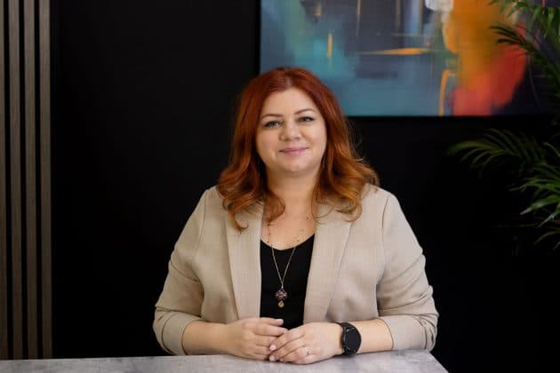  Provocările Primului Trimestru 2025: Cum Digitalizarea și Deciziile Curajoase Pot Elibera Business-ul Românesc din Capcana Așteptării în Contextul Instabilității Politico-Economice