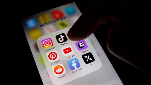 Ce să faci când contul tău de Facebook, TikTok sau Instagram este suspendat? Ghid esențial de soluționare și protecție a drepturilor utilizatorului în România