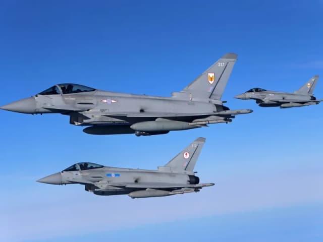  Marea Britanie și RAF în Prima Linie pentru Apărarea Europei împotriva Rusiei – Răspuns Decisiv la Amenințările în Creștere