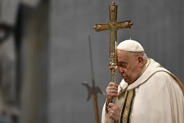  Papa Francisc Pierde Lupta Cu AVC și Stop Cardiac - Detalii Oficiale Despre Deces și Planurile Funerare Inedite Din Roma