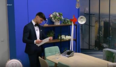 Robert a primit cadou o mătură și un făraș, însoțite de o scrisoare în care era ”certat”