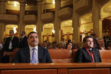Nicușor Dan și George Simion, față în față. Candidații la prezidențiale, prezenți la Congresul BNS