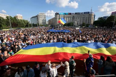 Miting electoral organizat în Piața Victoriei. Nicuşor Dan: „Avem nevoie să reconstruim ţara”