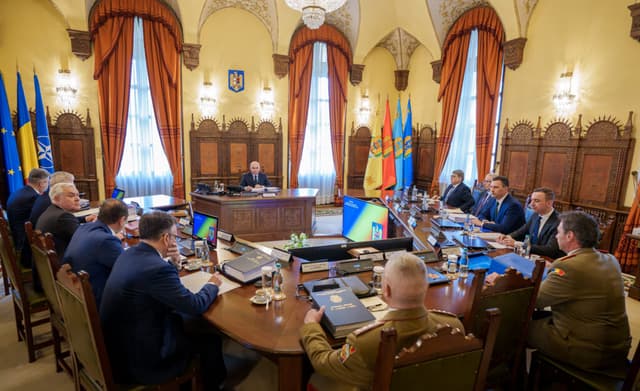 Detalii din Şedinţa CSAT: Strategii pentru Ucraina, Rolul României şi Rapoartele de Securitate 2024-2025 Dezbătute în Două Ore Cruciale.