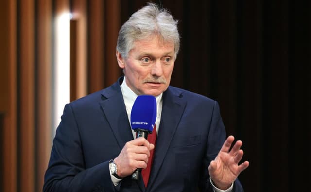  Moscova refuză trupele europene de menținere a păcii în Ucraina, dar Putin e deschis negocierii directe fără condiții.
