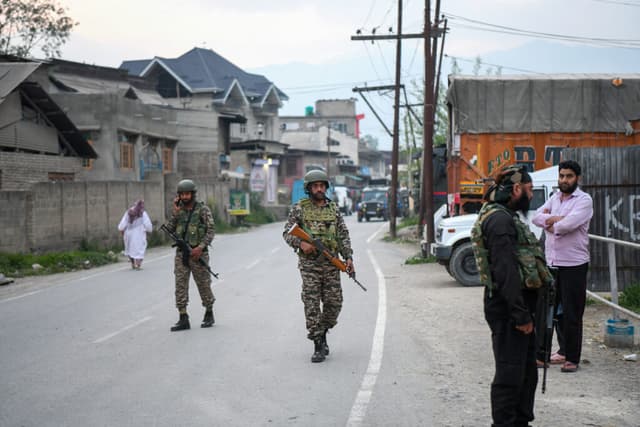  Tensiuni Reapar după Armistițiul dintre India și Pakistan