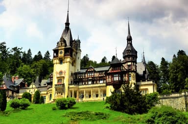  Castelul Peleș, gemul de arhitectură neorenascentistă din Sinaia, triumfă, în timp ce spectaculosul Transfăgărășan ocupă doar locul 9! Descoperă bijuteriile istorice și naturale care îți taie răsuflarea!