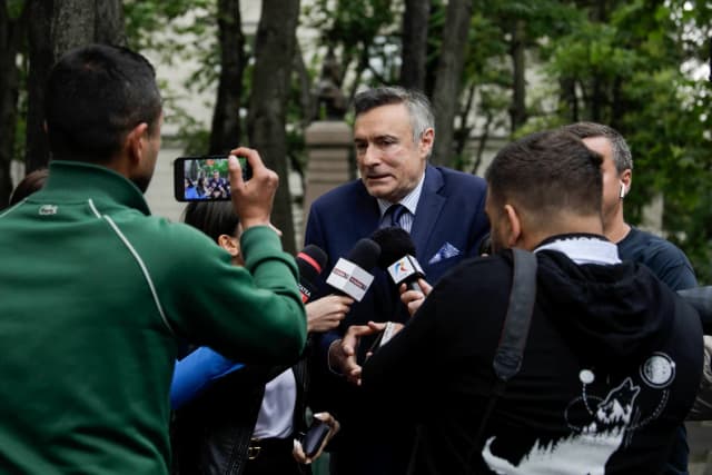  Mă Delimitez de Acuzații în Contextul Electoral Sensibil