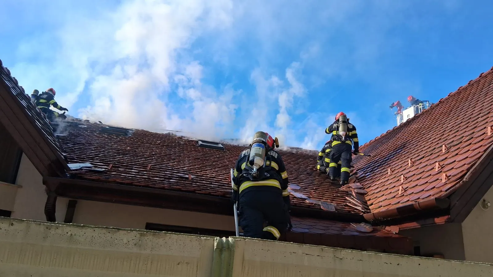 Incendiu Oradea: magazie și trei locuințe pe Lugojului